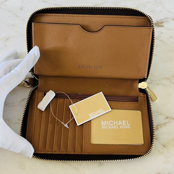 MICHAEL KORS Jet Set Travel Brown Acorn Flat MF Phone Case Zip Wallet Wristlet - Picture 6 of 7